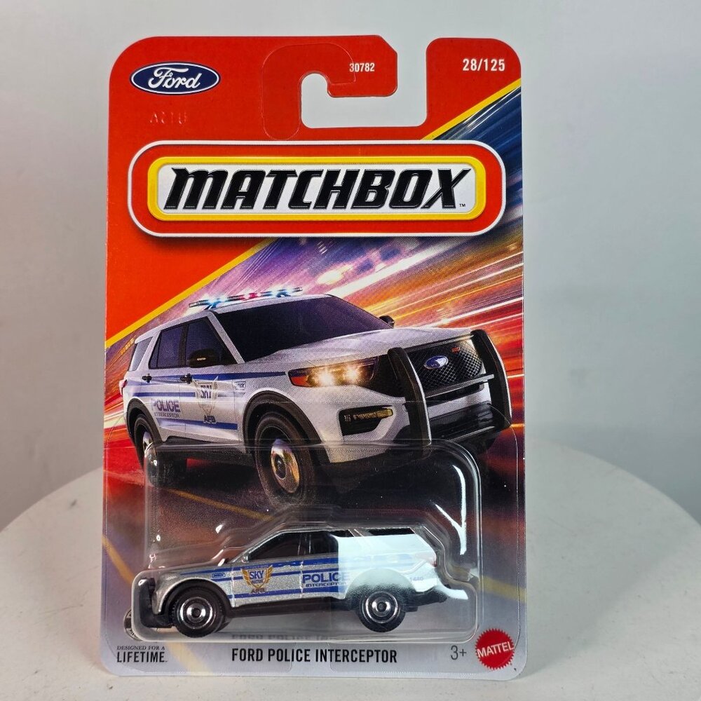 Matchbox 2024 Skybusters Air Force Base Ford Police Interceptor